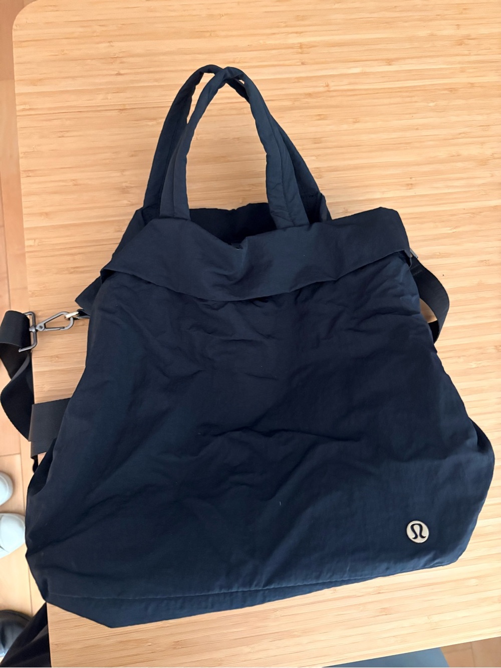 Lululemon on my level tote bag